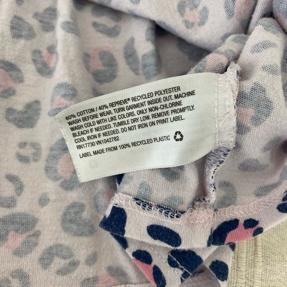 4T - Cat & Jack Leopard Print Tee - Picture 3 of 3